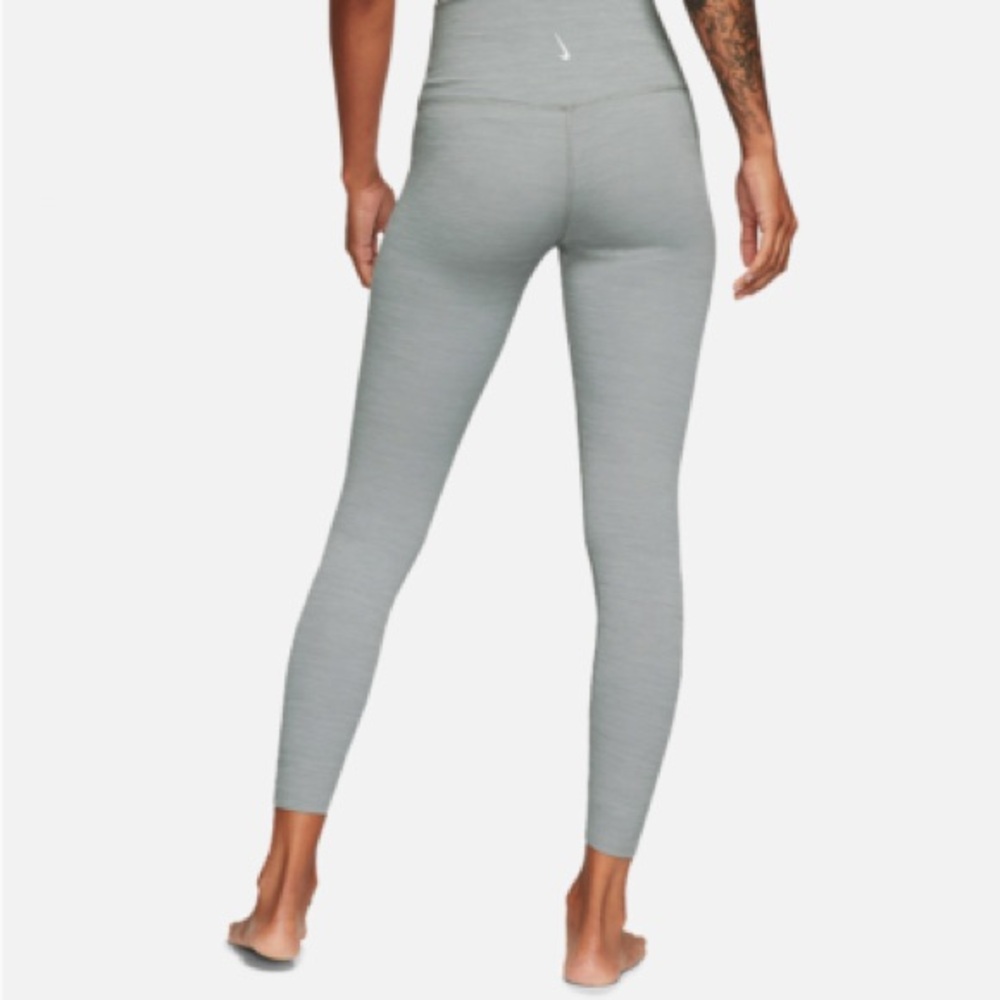 NIKE Yoga 7/8 Tights